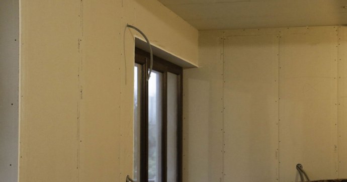 Comment isoler un mur humide